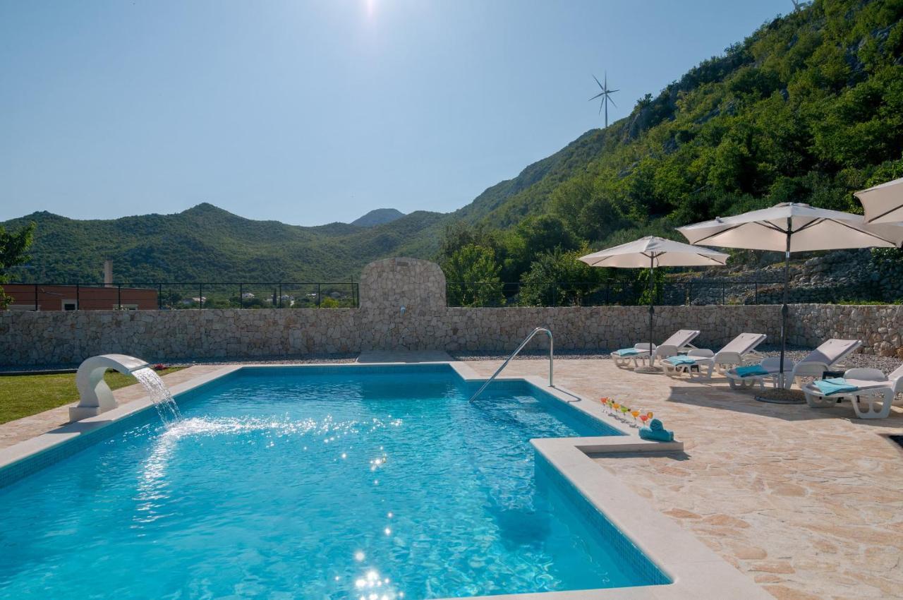 Villa Elin Seoca Bagian luar foto